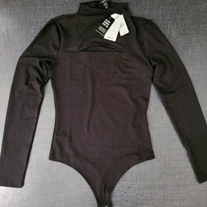 Body Contour Cozy Mock Neck Cutout Bodysuit (Black) – Small